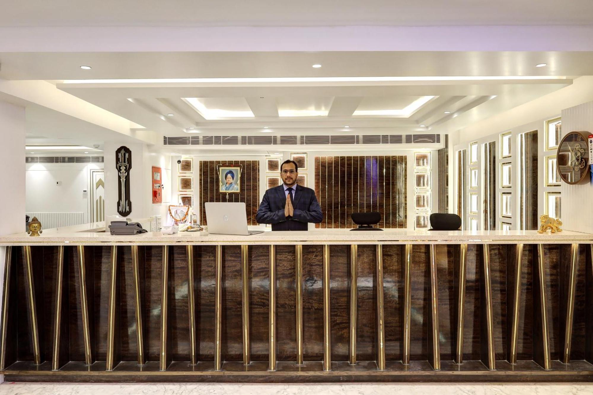 Hotel Namaste Hindustan Just A Minute Away From New Delhi Railway Station And Connaught Place Exterior foto